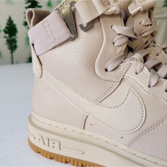 Nike Air Force 1 High Utility 2.0 Sneaker Boots - Picture 4 of 15